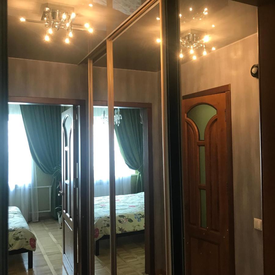 Апартаменты Ботанический Сад Kiev Exterior foto